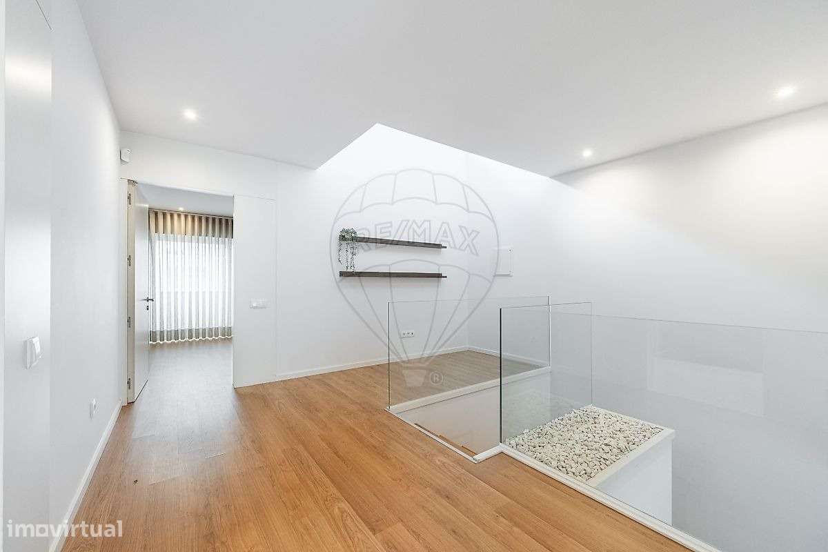 Moradia T3 Como Nova em Jesufrei – Vila Nova de Famalicão-9