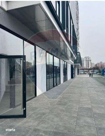Investitie/vanzare spatiu comercial cu terasa si parcare-0