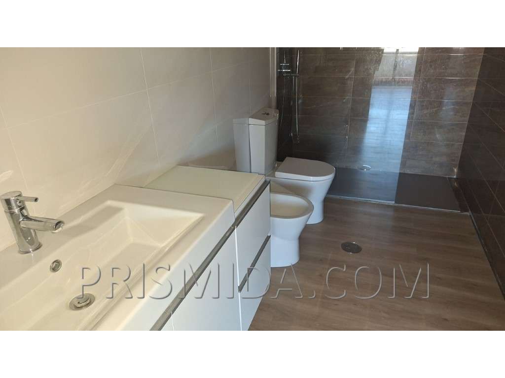 Duplex T4+office Renovado | Bi-Familiar | Terraço c/Churrasqueira-15