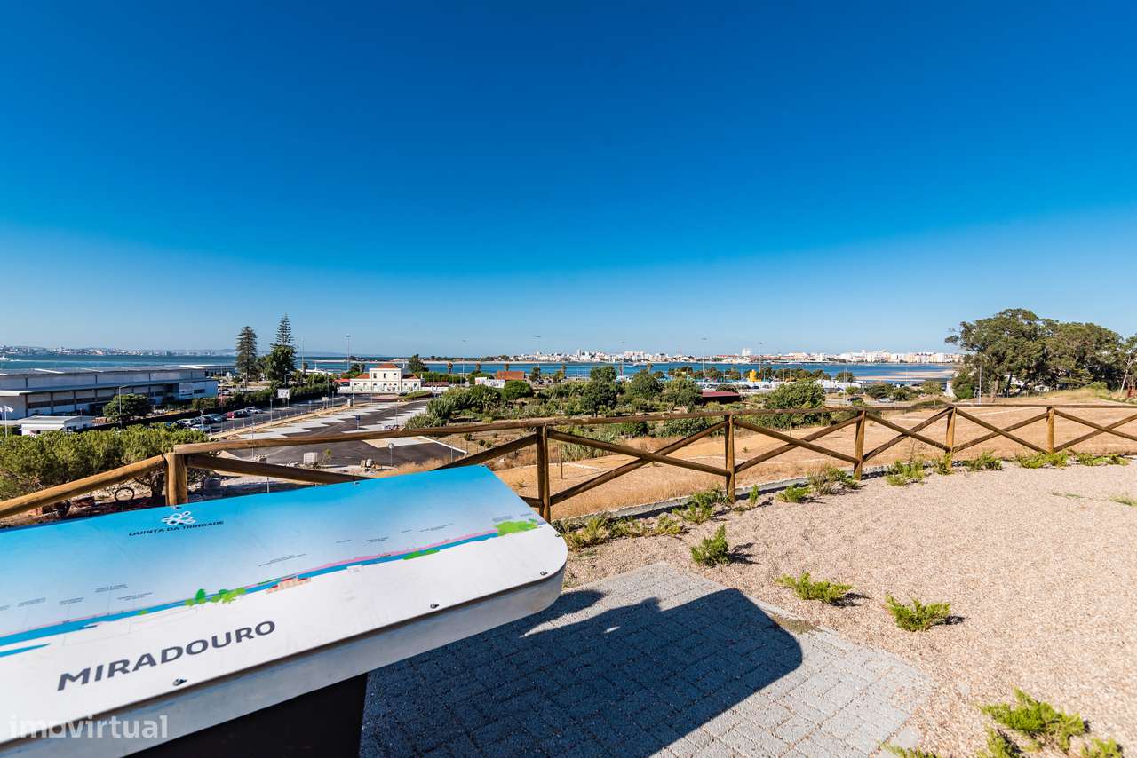 T4 Deslumbrante c/ Vista Tejo | One River Seixal-38
