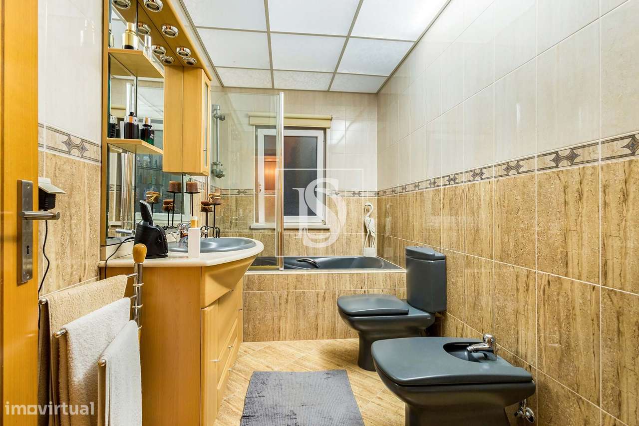 Quinta de Charme em Palmela com Moradia T6, Piscina e Vinha-16