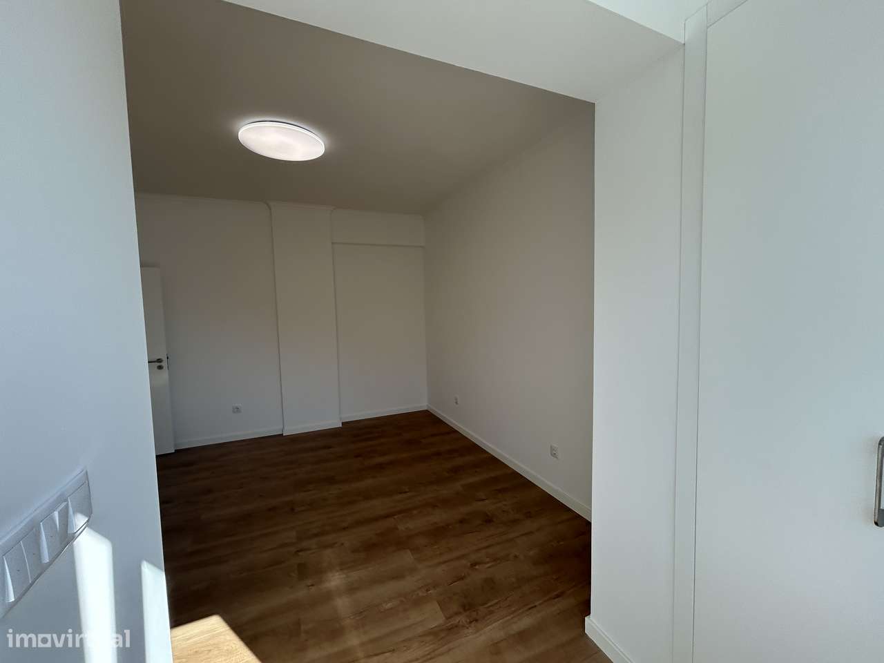 Apartamento T1, totalmente remodelado, em Forte da Casa!-21