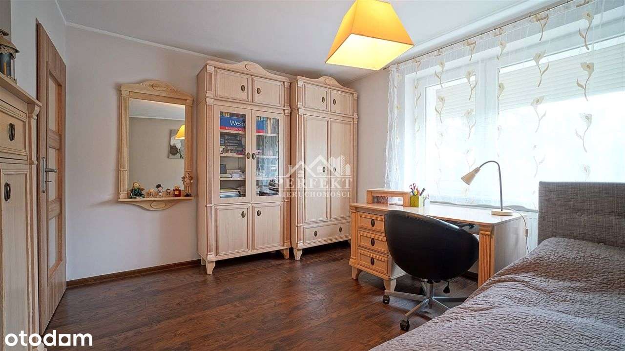 Dom mieszk. + 5 lokali mieszk.-usług. pod wynajem!-16