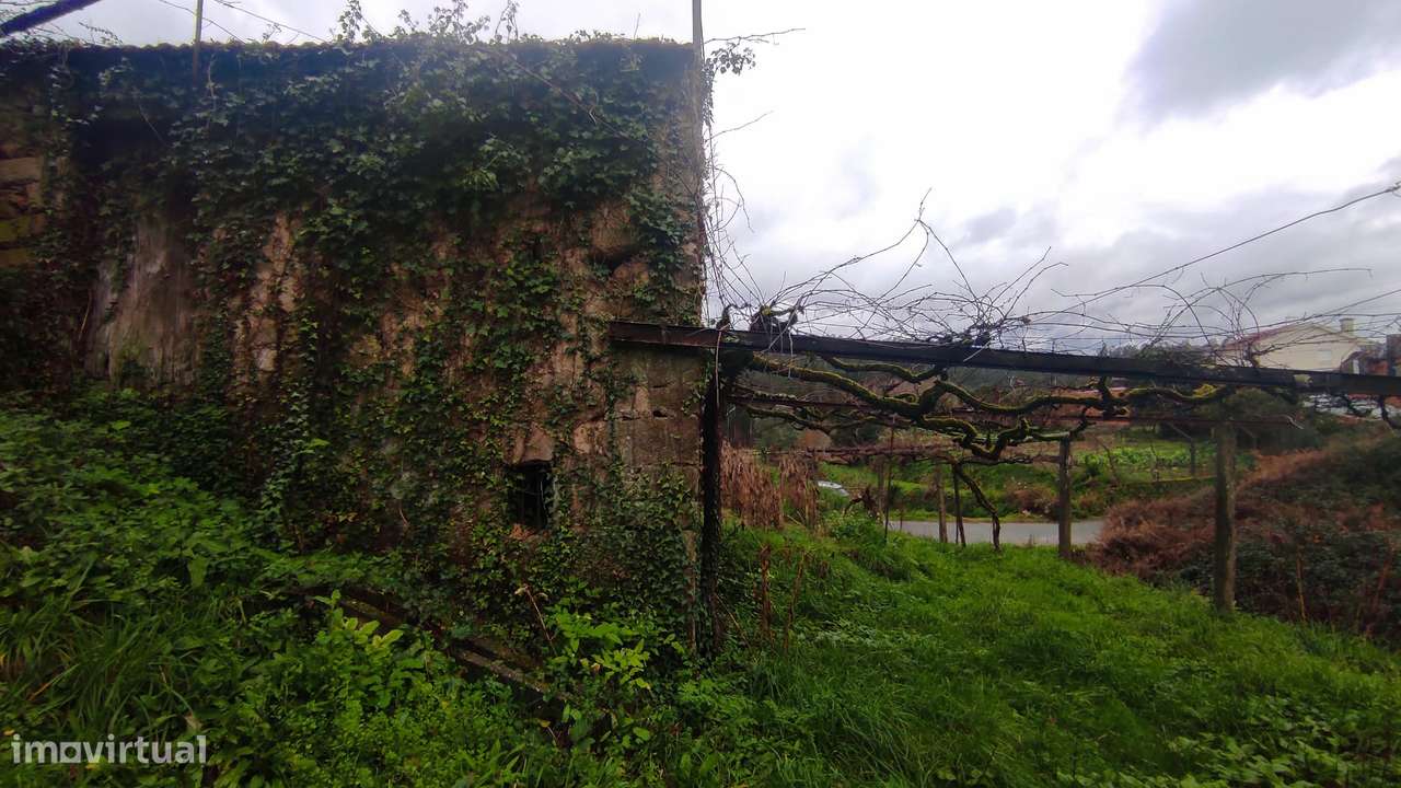 Casa em Pedra junto a Riacho em Travanca, Oliveira Azeméis - Exlusivo - Grande imagem: 2/18