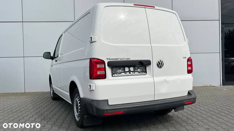 Volkswagen Transporter - 11