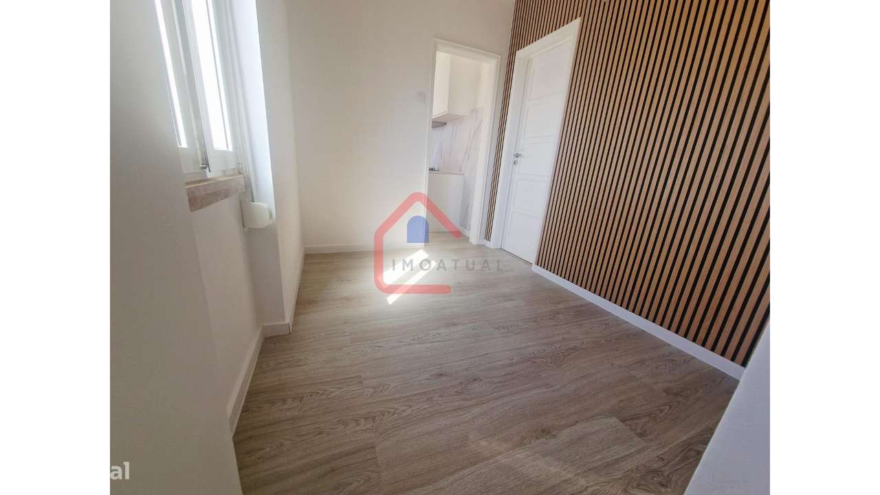 Apartamento T2 na Graça em Lisboa-13
