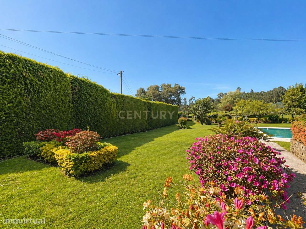Moradia T3 com excelente privacidade, piscina e grande espaço exterior-34