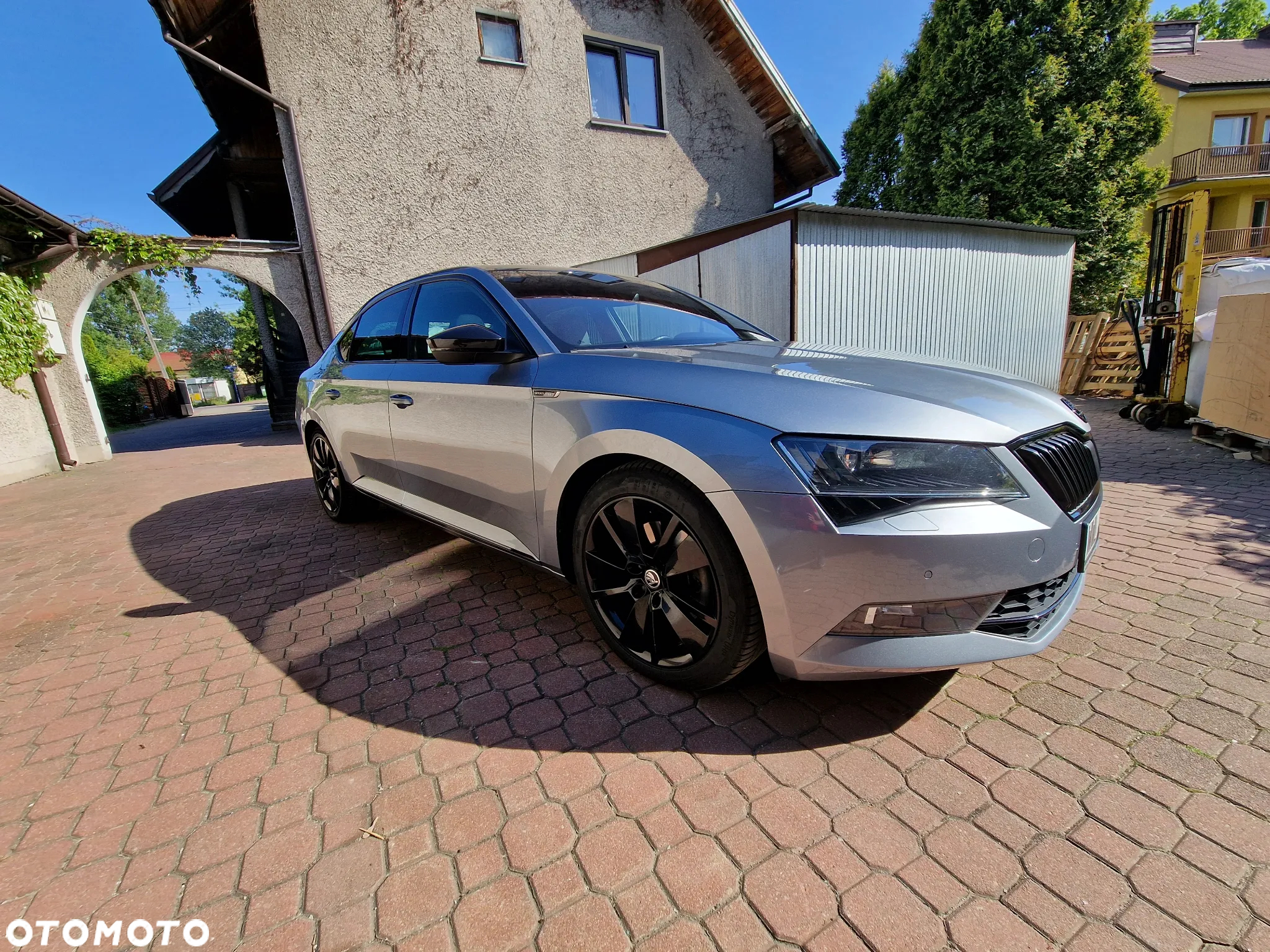 Skoda Superb 2.0 TDI SCR 4x4 Sportline DSG - 2