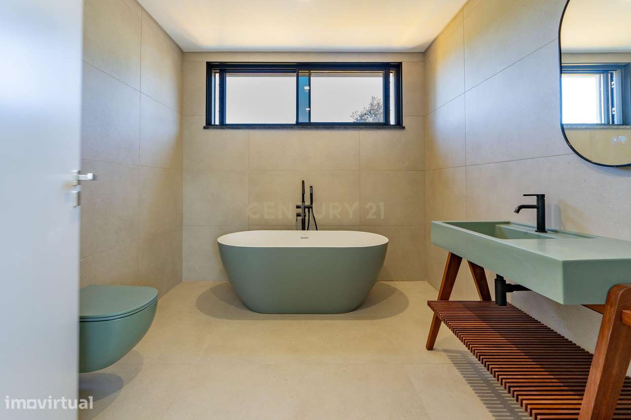 Moradia premium em Cascais onde o luxo e a natureza se encontram-28