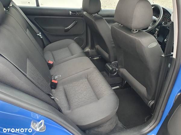 Volkswagen Golf IV 1.6 Comfortline - 8