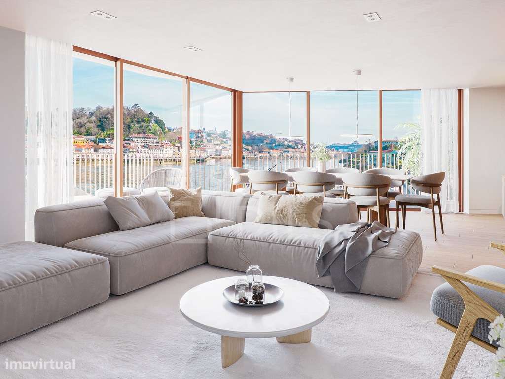 Apartamento T3 com área exterior, junto ao Rio Douro - Grande imagem: 2/92