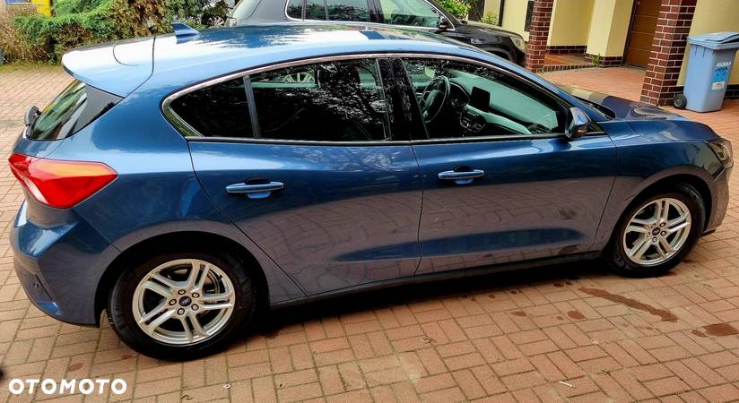 Ford Focus 1.0 EcoBoost Trend Edition Business - 3