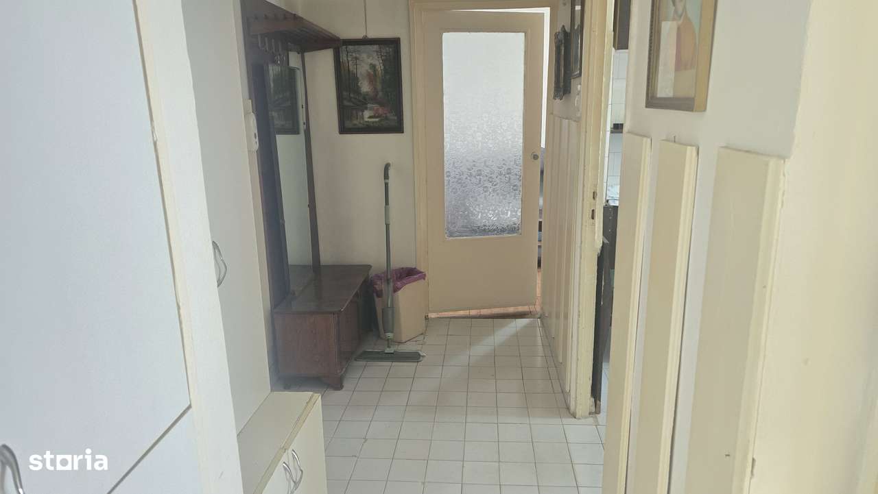 Vand apartament 2 camere dec. in Deva, Zamfirescu, 2 balcoane, etaj 1,-7
