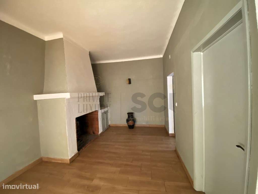 Uma fantástica moradia com áreas amplas com um excelente terreno. - Grande imagem: 5/29