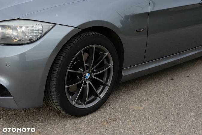 BMW Seria 3 320d - 11