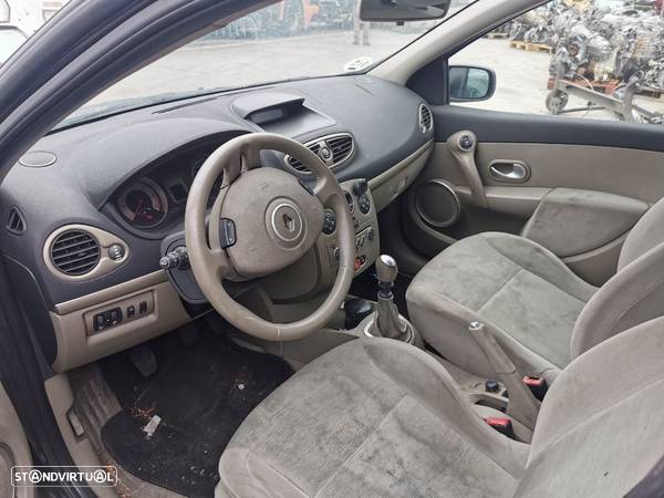 Peças Renault Clio III 1.5 DCI - 6