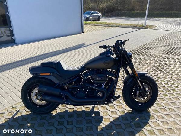 Harley-Davidson Softail Fat Bob - 2