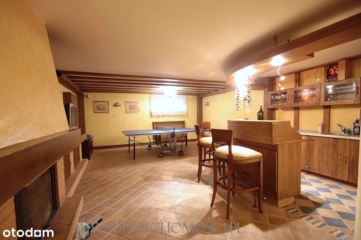 Rezydencja w Izabelinie C z basenem i sauną-14