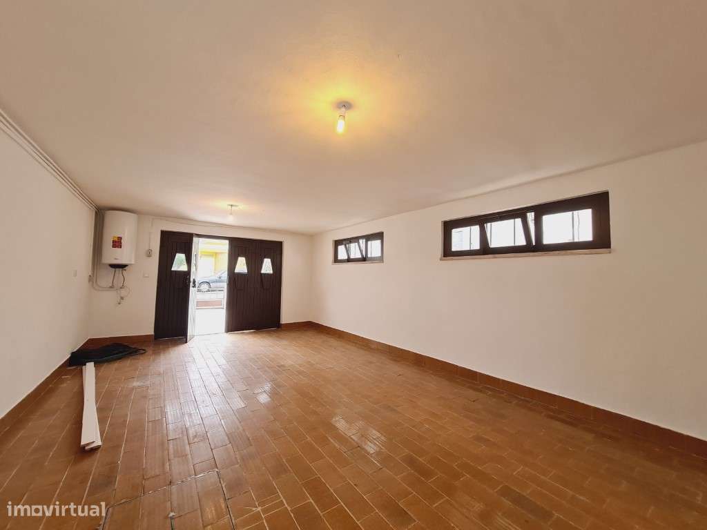 Arrenda-se moradia T2+3 a 10 minutos de centro de Torres Vedras - Grande imagem: 4/30