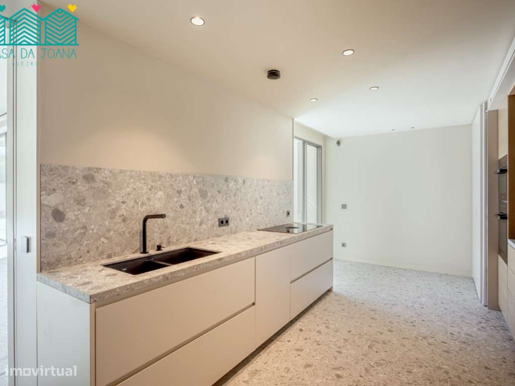 Moradia T5+1 com Piscina em Cascais-9