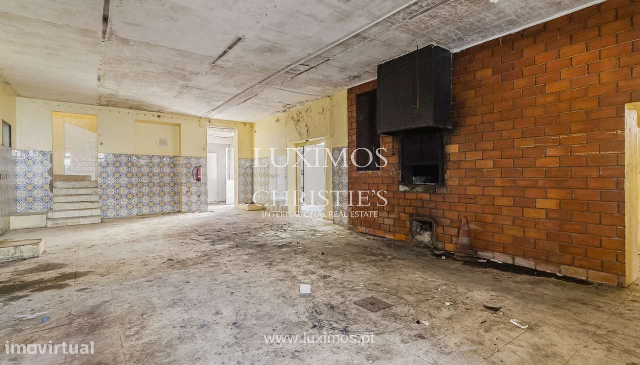 Venda: Prédio para remodelação, no Centro do Porto - Grande imagem: 5/15