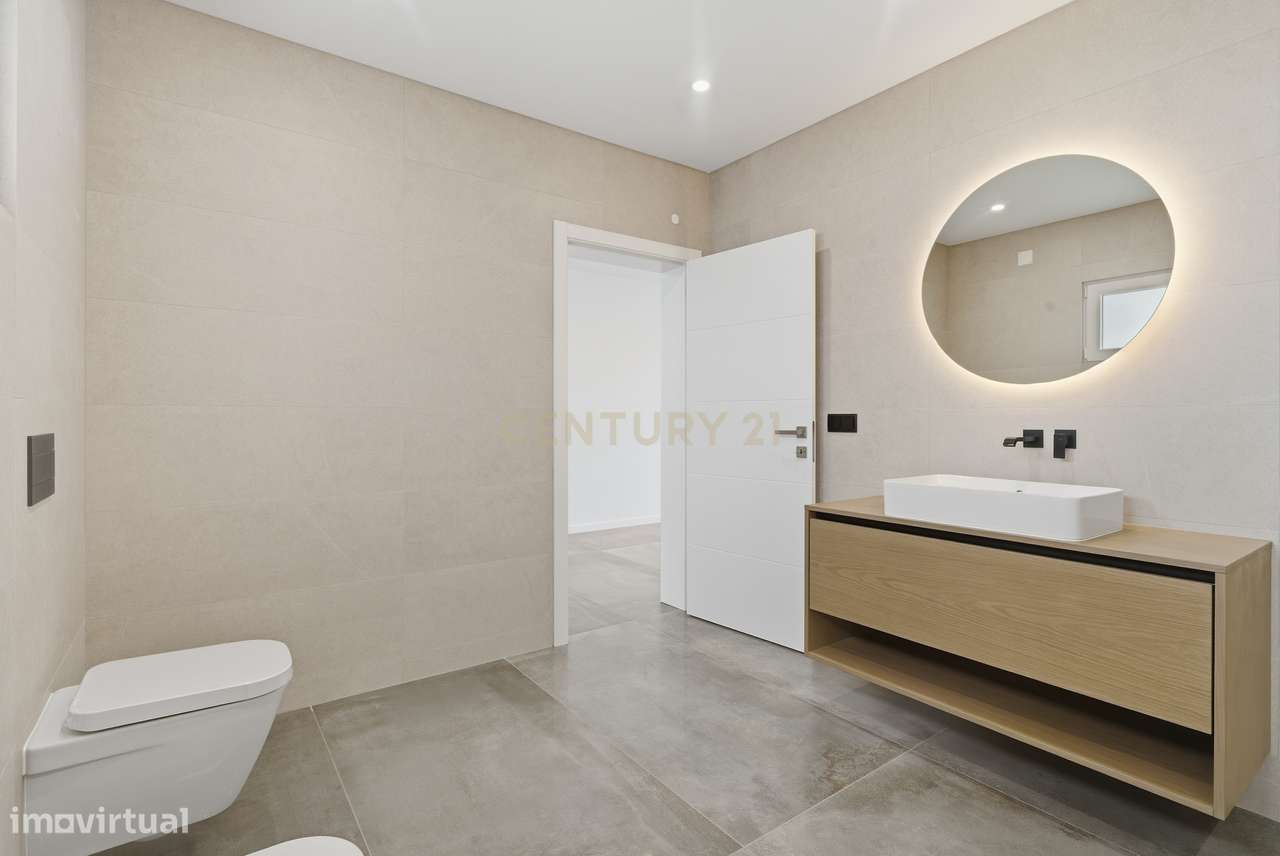 Luxuosa Moradia T4 com Vista Mar em Silveira, Torres Vedras-31