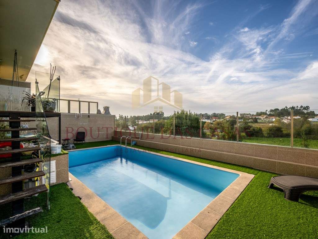 Moradia T5 em Perosinho-8