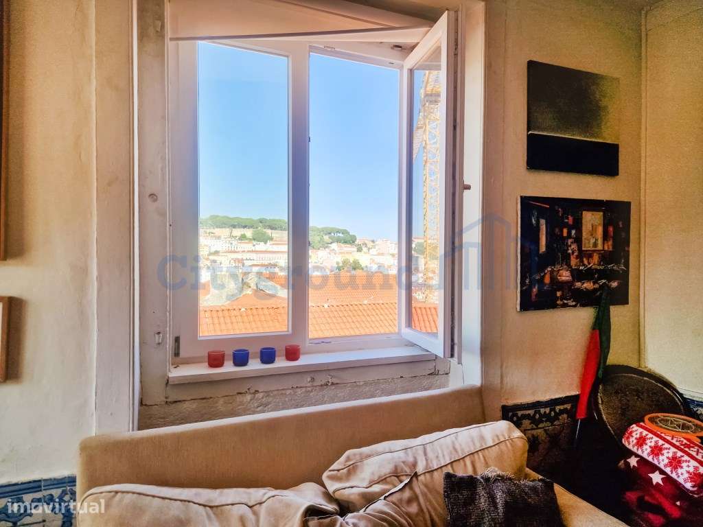 Apartamento T2+2 no Largo do Carmo-13
