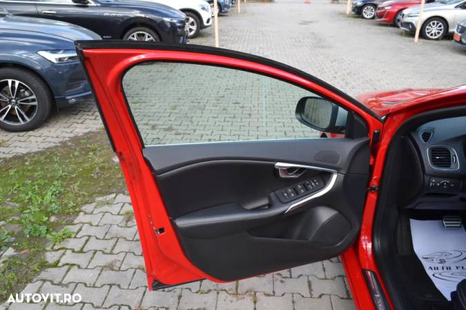 Volvo V40 D4 Geartronic RDesign - 7