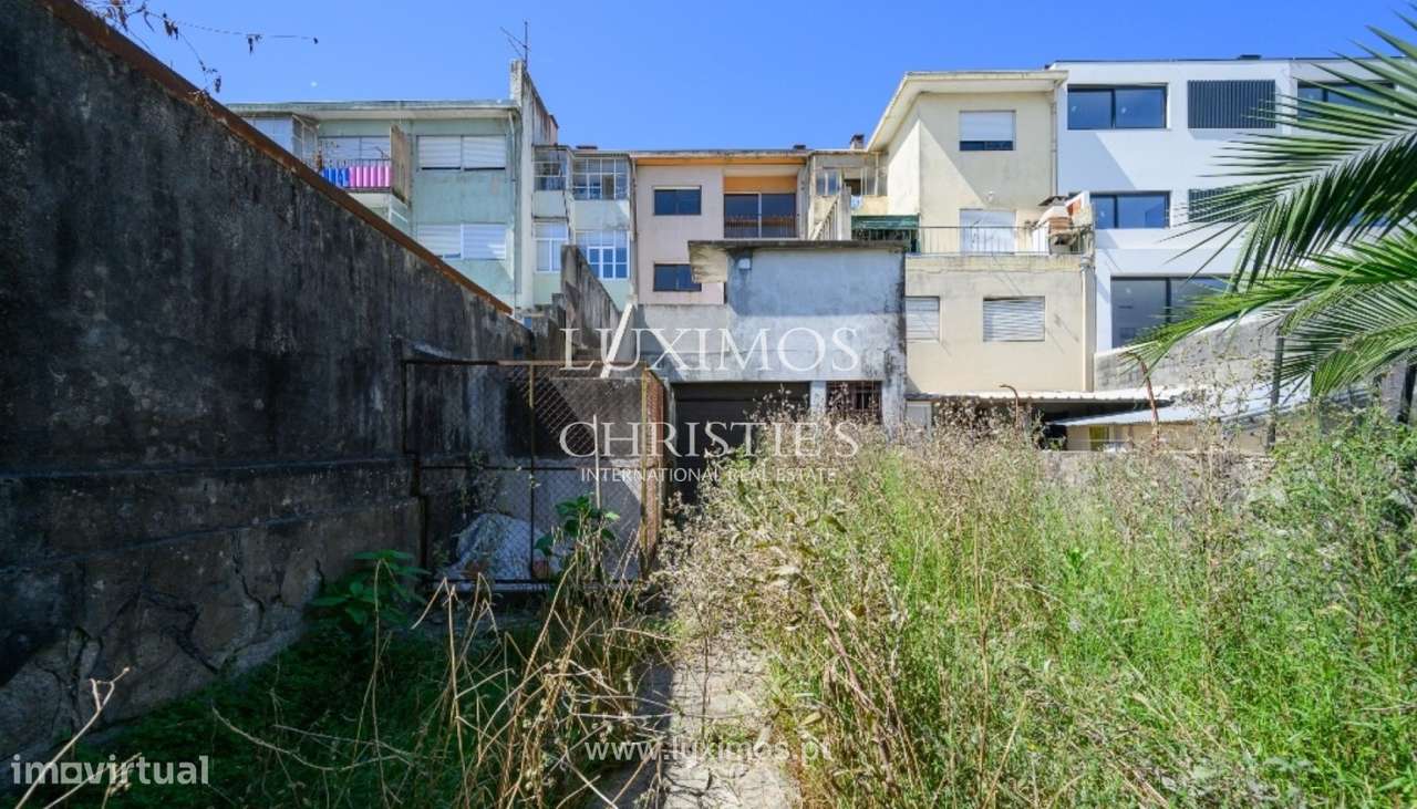 Moradia V4 com jardim, para venda, em Aldoar, Porto - Grande imagem: 5/18