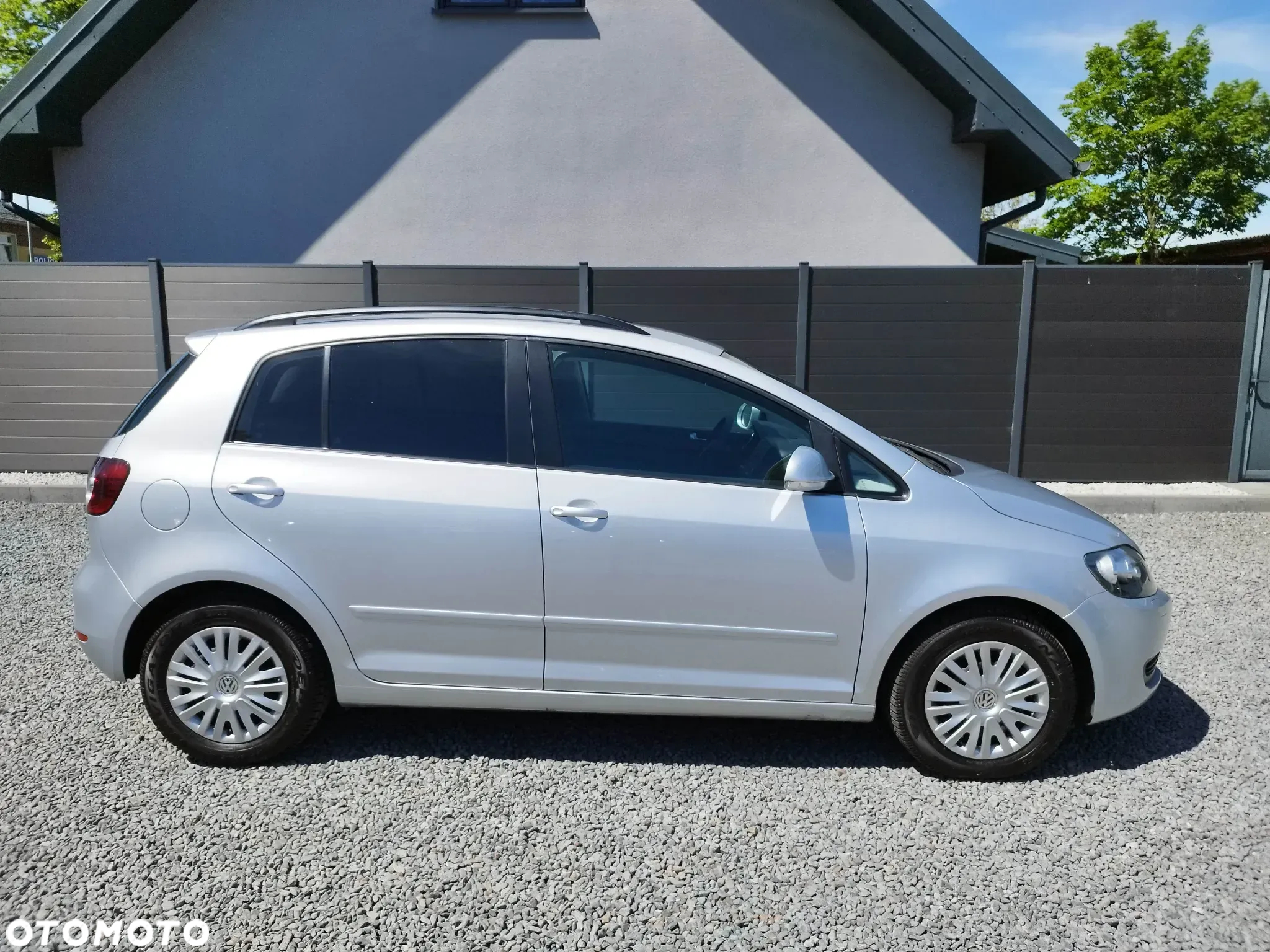 Volkswagen Golf Plus 1.6 TDI Comfortline - 9