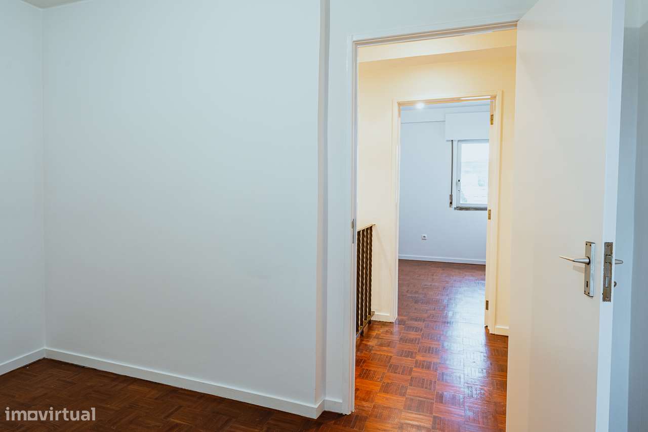 Apartamento duplex de 95 m² no Algueirão-12