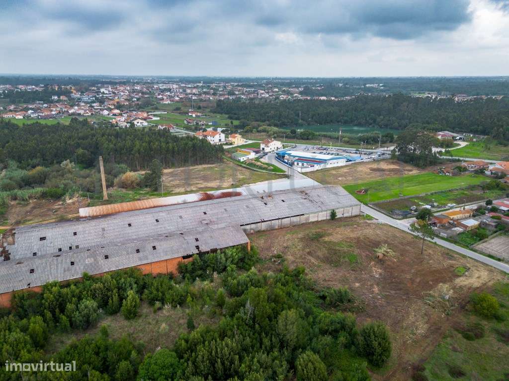 Armazém e Terreno com elevado potencial urbano e comercial a 13 min... - Grande imagem: 4/32