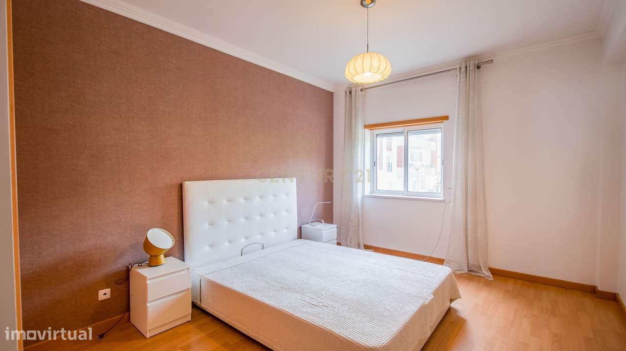 Apartamento T2 totalmente equipado e parcialmente mobilado em Vale Flo - Grande imagem: 2/23