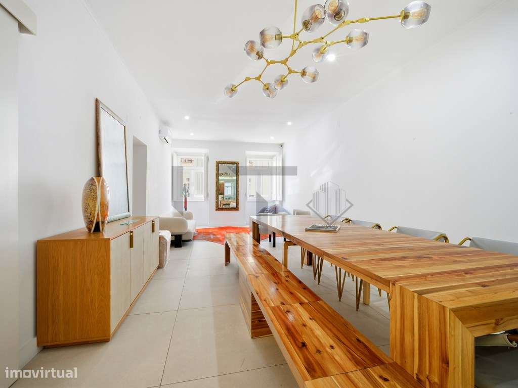 Prédio/Moradia T4 com Pátio para Venda em Campo de Ourique, Lisboa-13