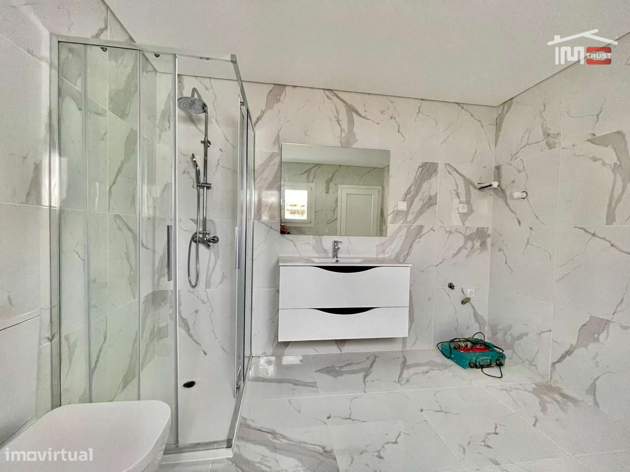 Moradia Térrea T3+1 com Áreas Amplas em Fernão Ferro | Terreno 380...-12