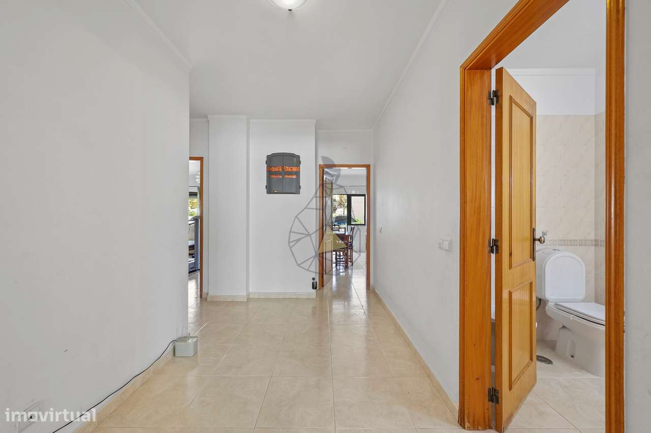 Apartamento T2 localizado a cerca de 600 metros da Praia em Quarteira-19