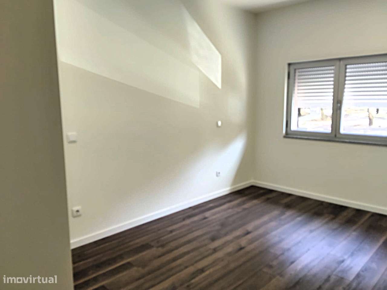 Apartamento T2 novo Mem Martins-7