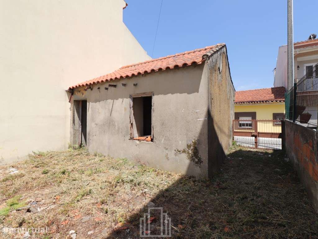 Casa Antiga T1 para recuperar - Ovar-13