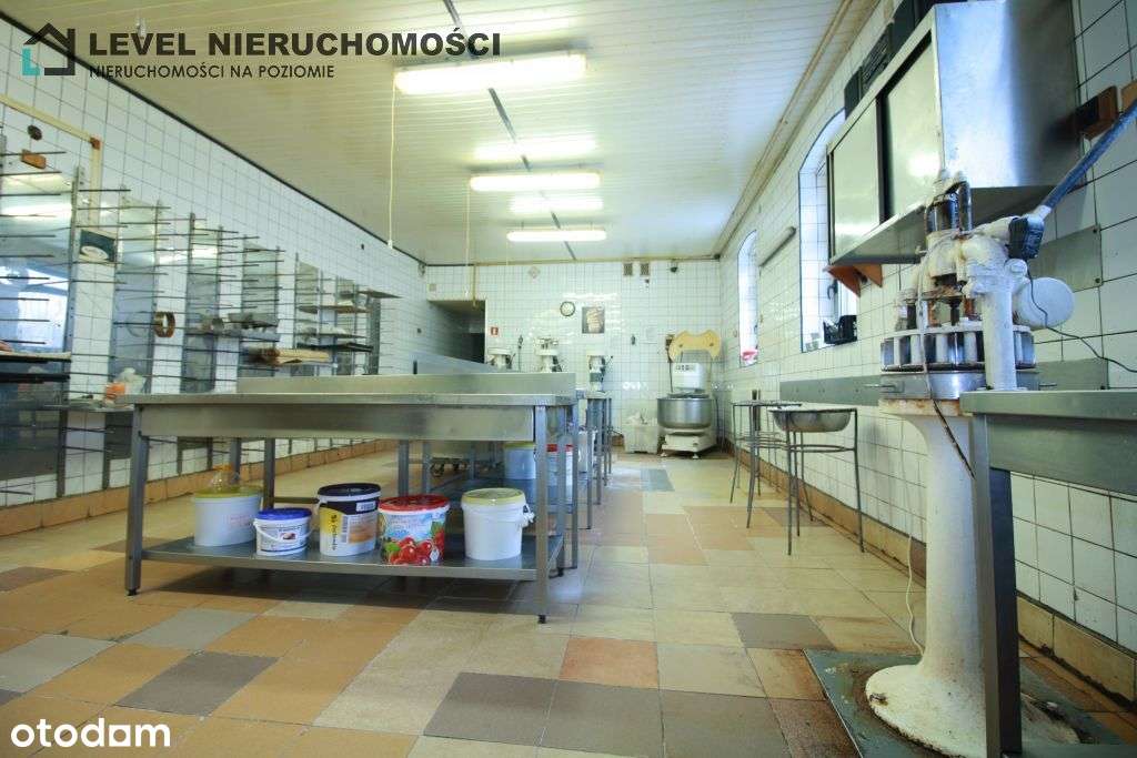 Duży lokal w mieście-4