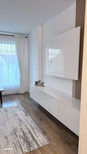 Apartment de inchiriat - Imagine principală: 5/8