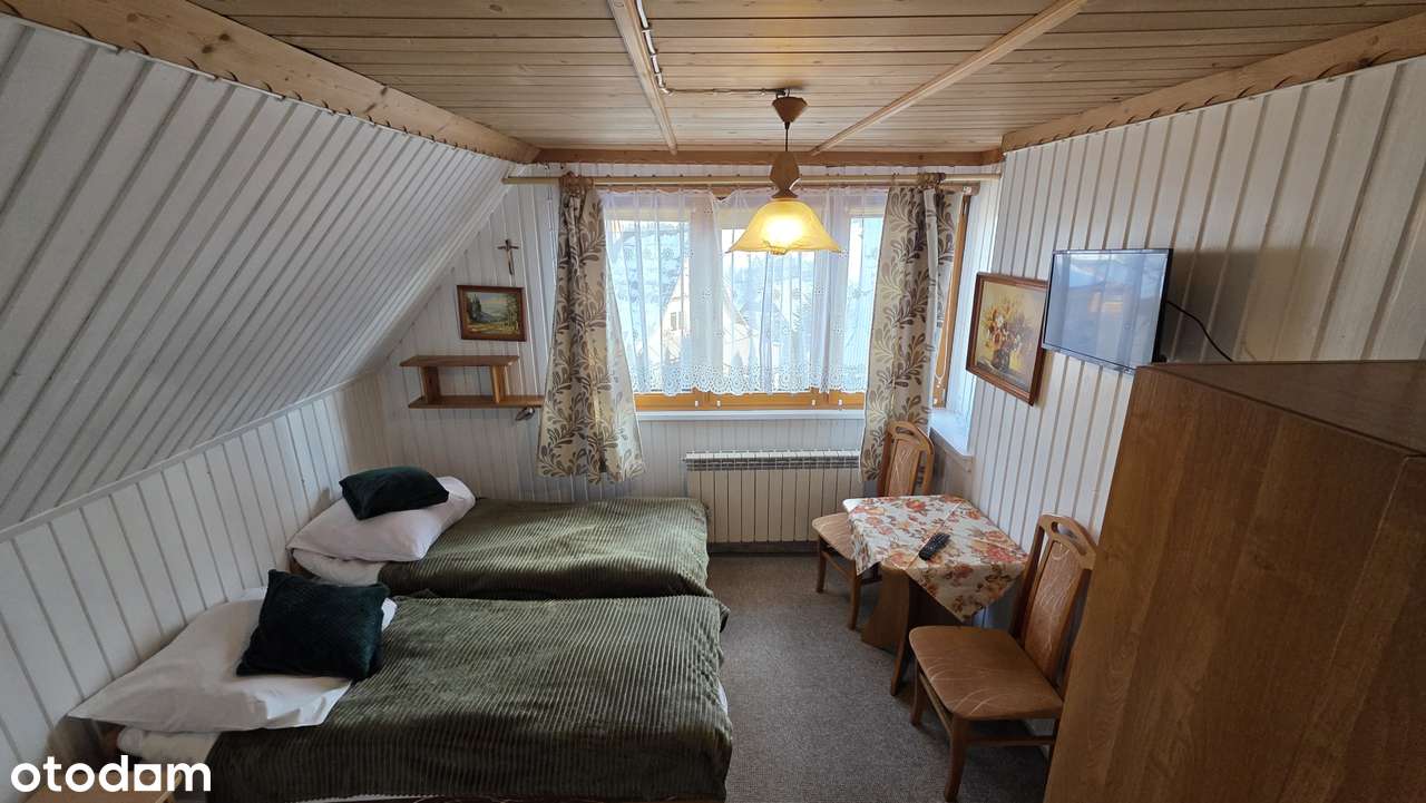 Karczma w Bukowinie Tatrzańskiej przy drodze z lokalami mieszkalnymi-7