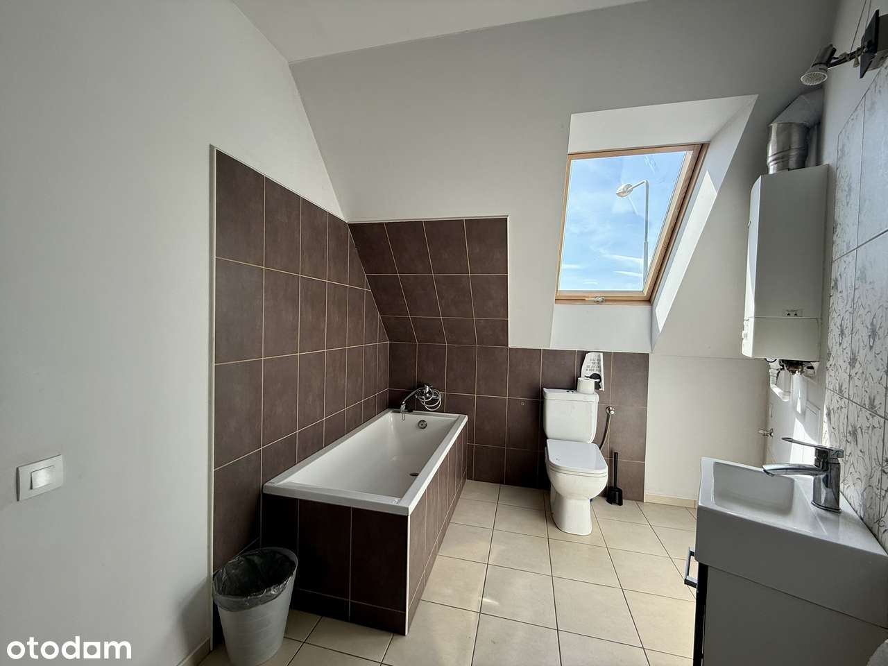 Budynek z dwoma niezależnymi lokalami mieszkalnymi | Opalenica,-18