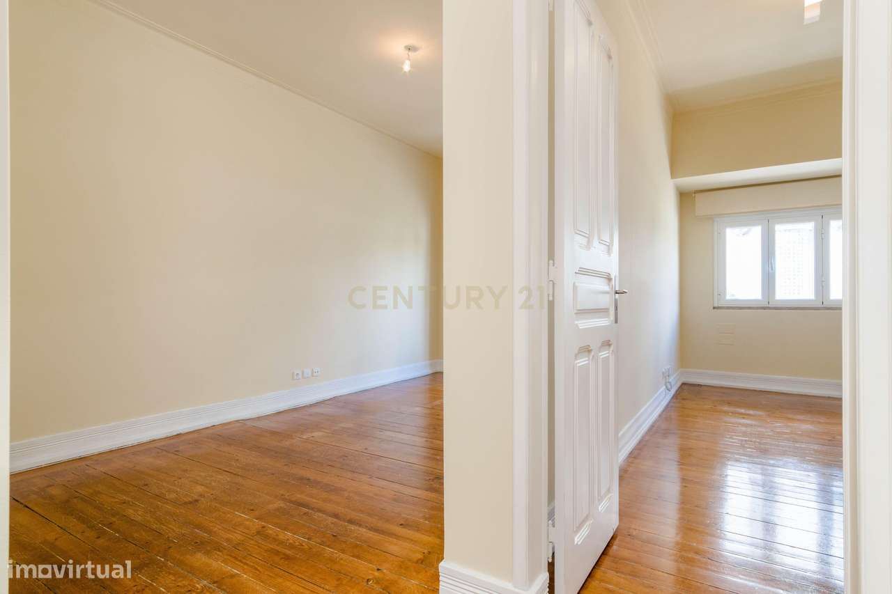 T2 Renovado | Próximo da Cidade Universitária - Arrendamento - Grande imagem: 4/25