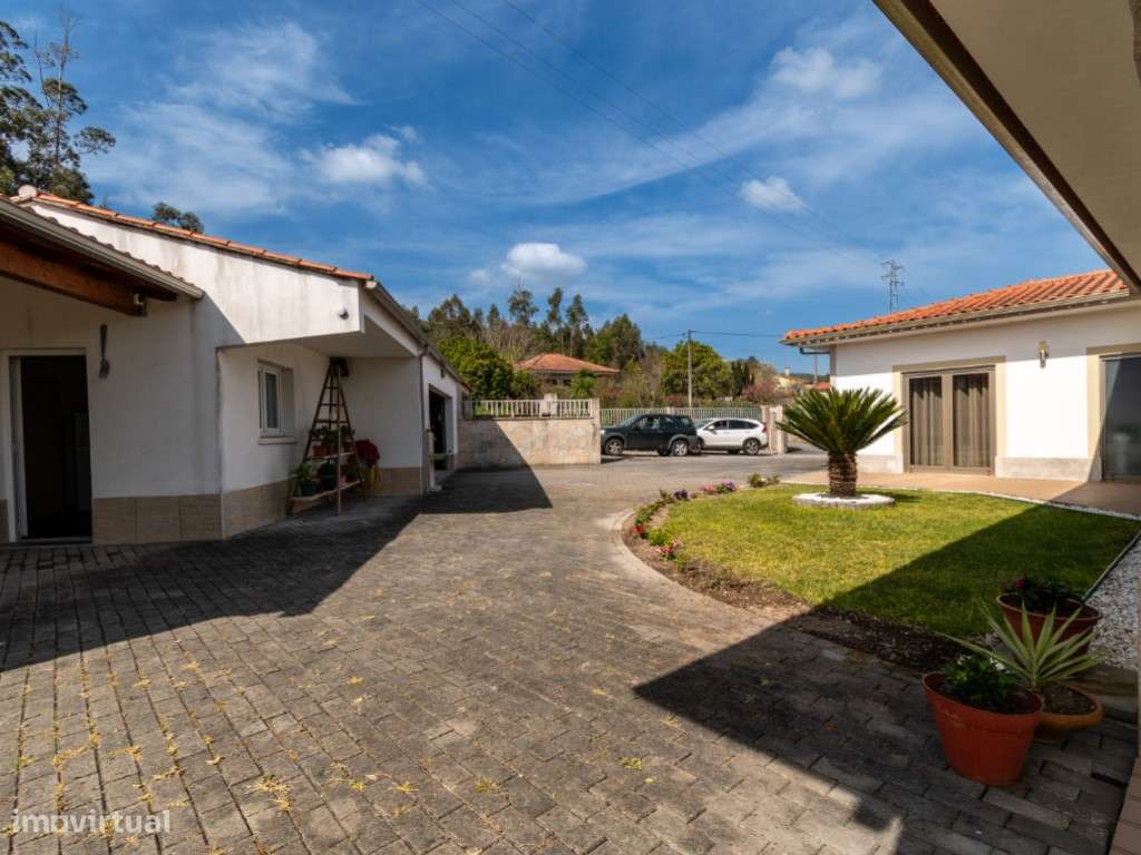 Encantadora Moradia Térrea V3-35