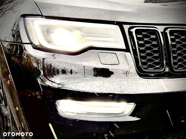 Jeep Grand Cherokee - 17