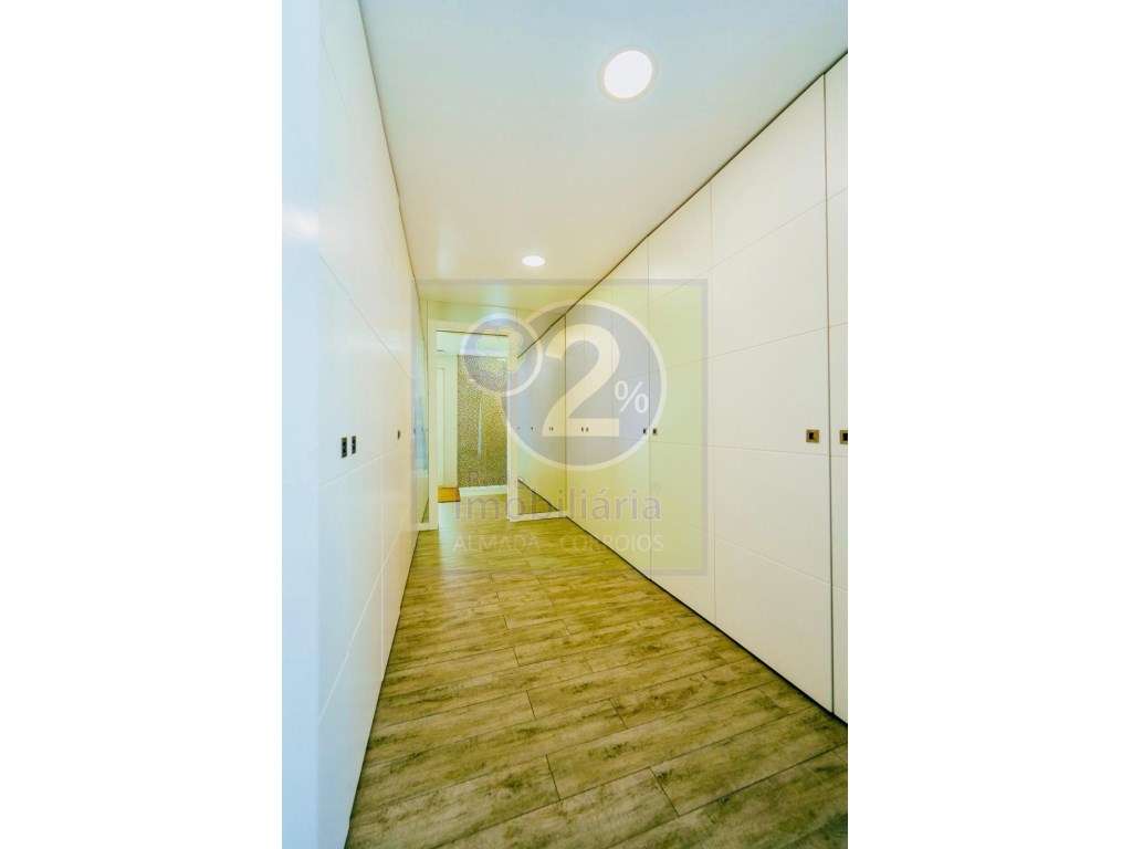 Moradia de luxo, bem localizada-6