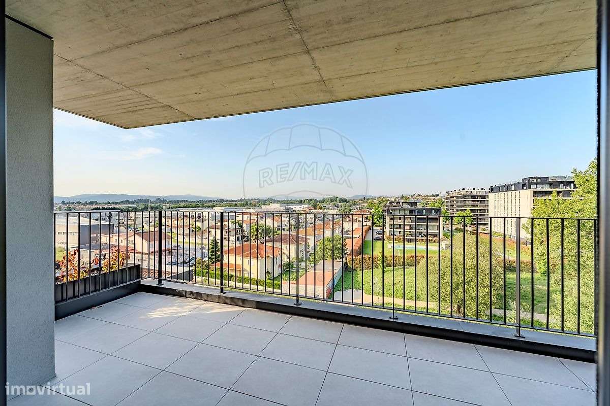 **EXCLUSIVO | T2 DE LUXO NA URBANIZAÇÃO DA ACRESCENTAR**-12