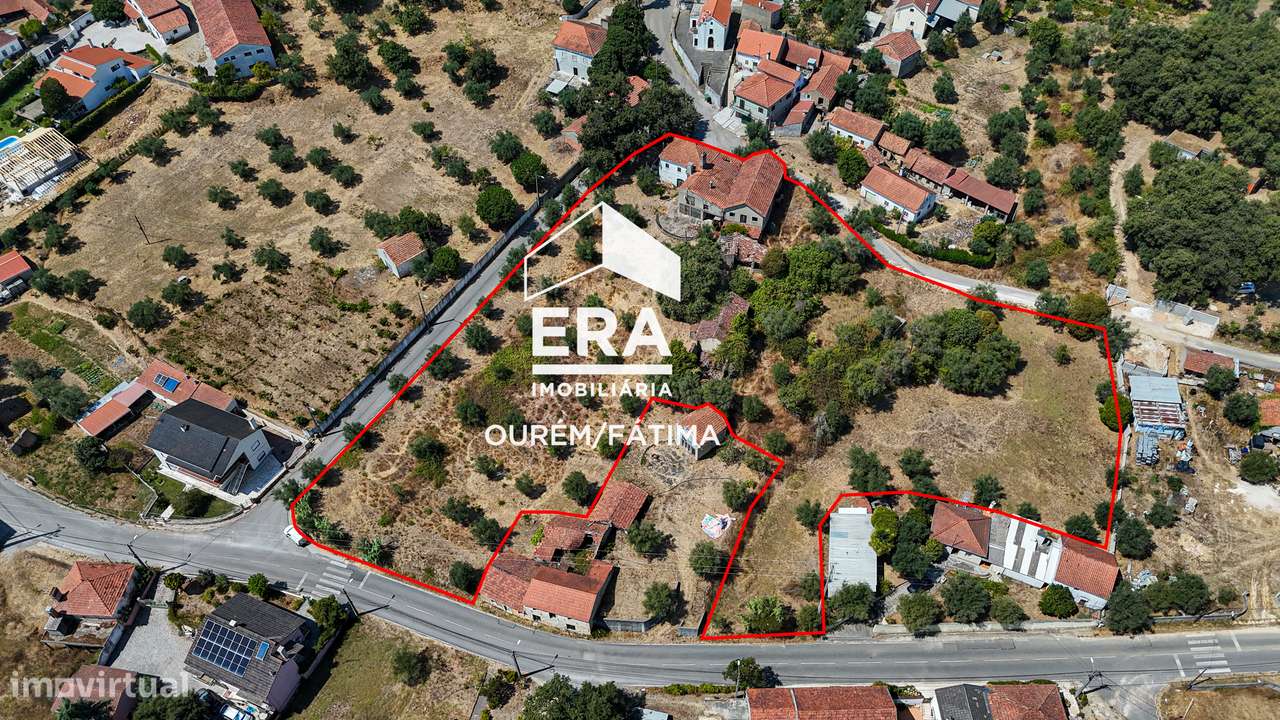 Moradia T4 inserida num terreno com 8550 m² em Tomareis - Grande imagem: 2/37