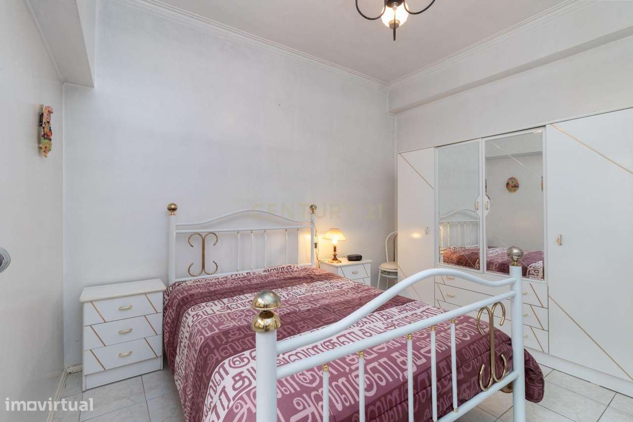 Oportunidade única de investimento em Odivelas – 50% de prédio em prop-25